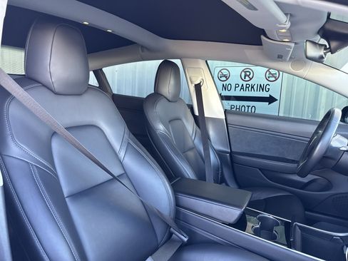 Used 2018 Tesla Model 3 Long Range image 44