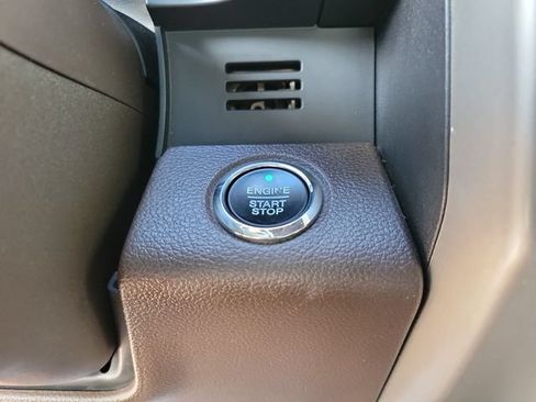 Used 2015 Ford F150 King Ranch w/ Equipment Group 601A Luxury AWD/4WD image 28