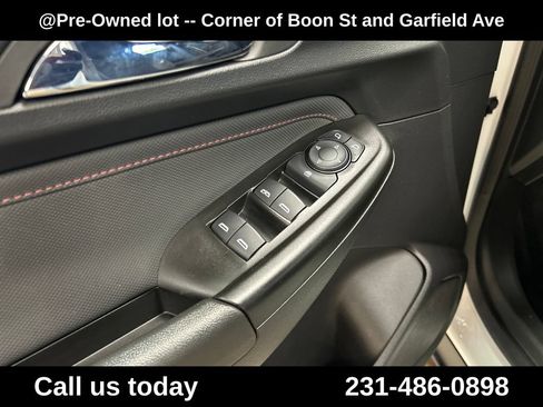 Used 2023 Chevrolet TrailBlazer RS w/ Convenience Package AWD/4WD image 16