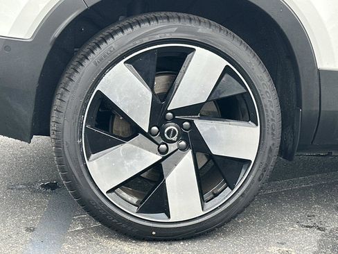 Certified 2024 Volvo XC40 Recharge Ultimate w/ Protection Package Premier image 27