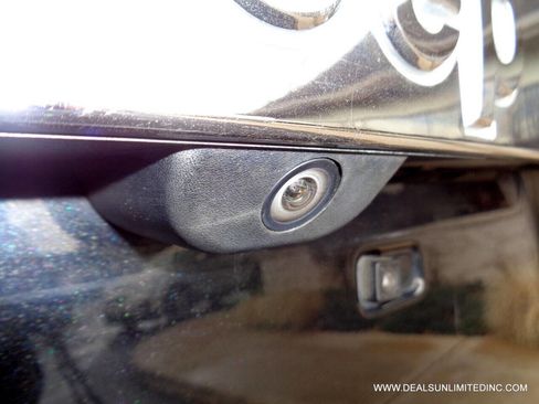 Used 2013 Jeep Grand Cherokee Limited image 20