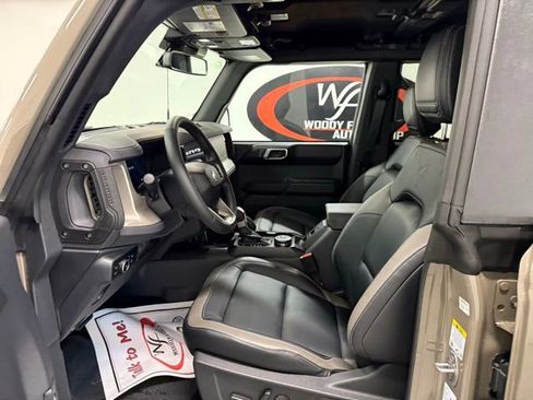 New 2025 Ford Bronco Outer Banks w/ Sasquatch Package image 10