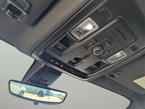 Used 2022 Chevrolet Tahoe High Country image 27