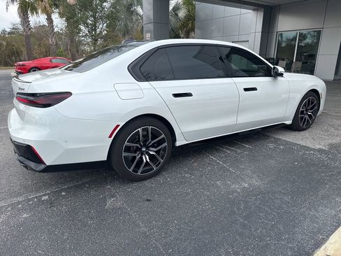 Used 2024 BMW 760i xDrive w/ Premium Package 2 image 6