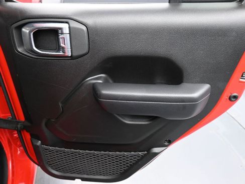 Certified 2024 Jeep Wrangler Sport S image 15