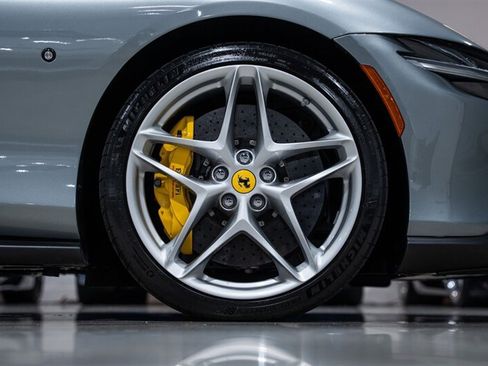 Used 2021 Ferrari Roma RWD image 43