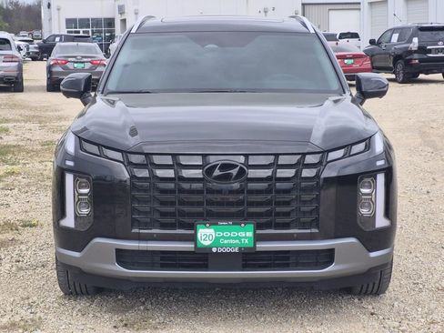 Used 2023 Hyundai Palisade Limited image 3