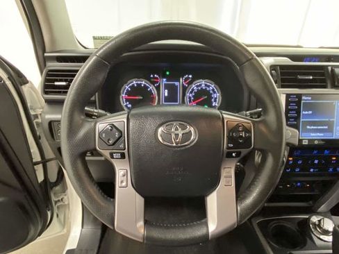 Used 2020 Toyota 4Runner Limited image 24