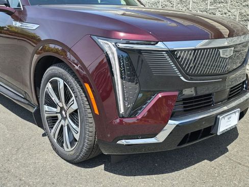 New 2025 Cadillac Escalade IQ Luxury 2 image 13