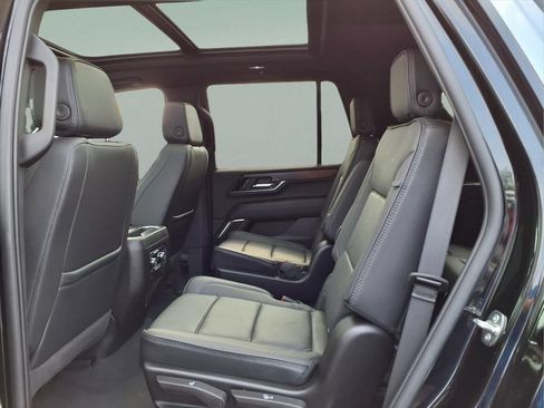 Certified 2026 GMC Yukon Denali w/ Sun & Power Step Package AWD/4WD image 18