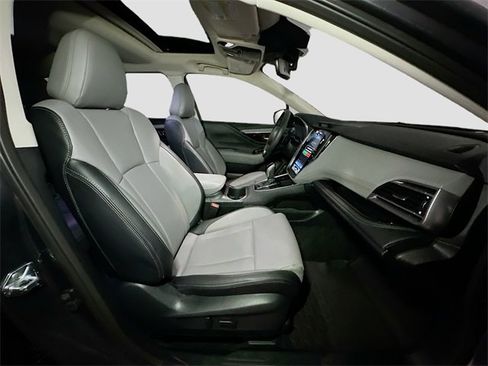 Used 2025 Subaru Outback Limited image 22