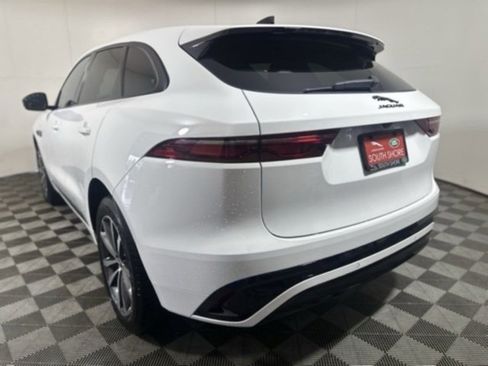 New 2026 Jaguar F-PACE R-Dynamic S image 7