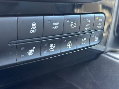 Used 2018 RAM 3500 Laramie w/ Sport Appearance Group image 38