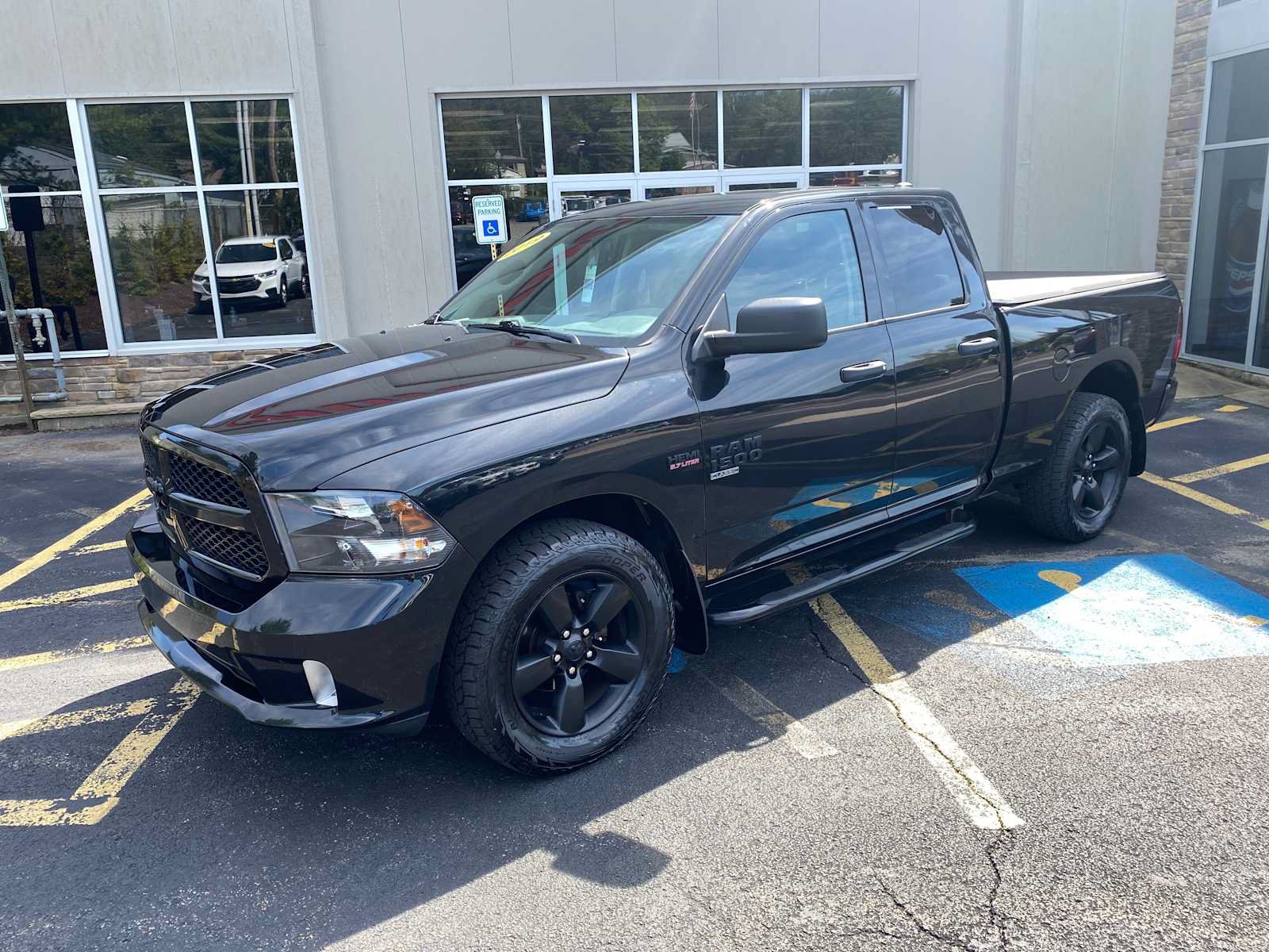 Used 2019 RAM 1500 Express w/ Express Value Package AWD/4WD image 2