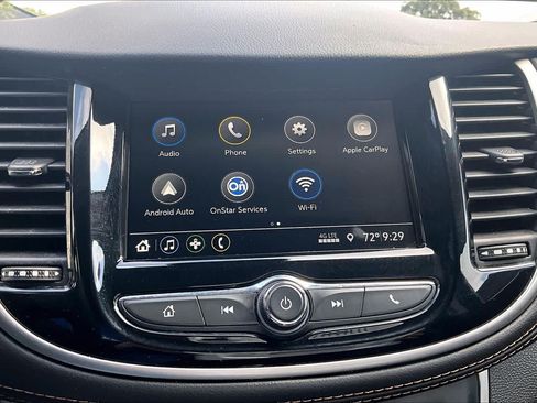Used 2019 Chevrolet Trax LT w/ LT Convenience Package FWD image 35