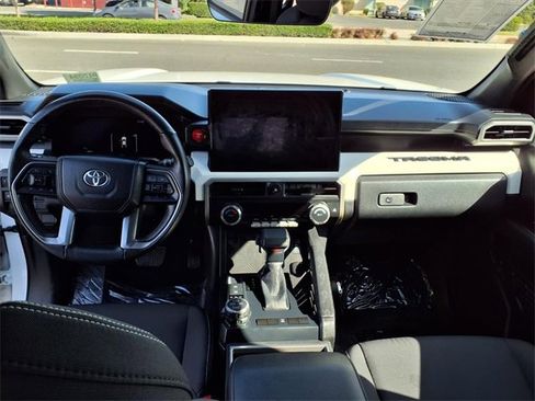 Used 2024 Toyota Tacoma TRD Off-Road image 10
