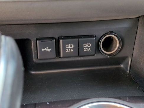 Certified 2021 Toyota Highlander Limited image 25