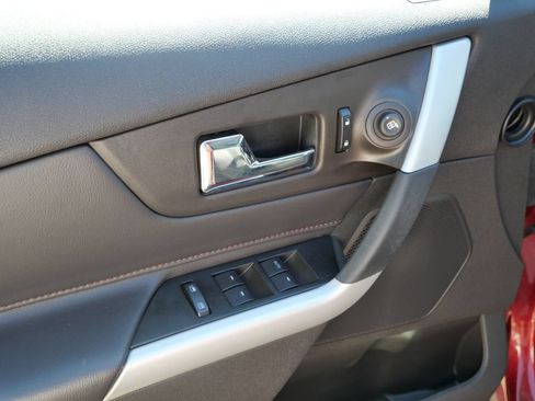 Used 2014 Ford Edge Limited w/ Equipment Group 302A AWD/4WD image 22