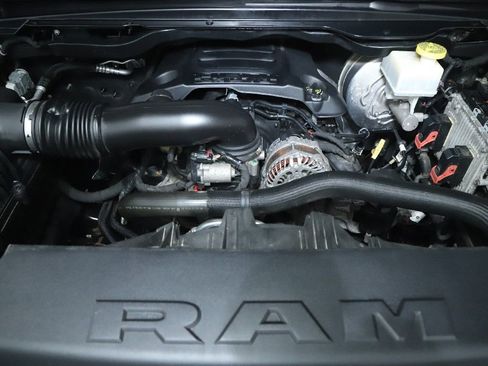 Used 2019 RAM 1500 Big Horn image 34