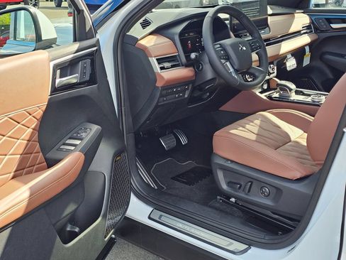 New 2026 Mitsubishi Outlander SEL AWD/4WD image 16