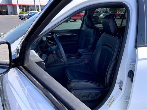 Used 2021 Jeep Grand Cherokee L Limited image 8