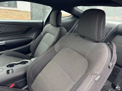 Used 2025 Ford Mustang GT RWD image 3
