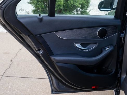 Used 2019 Mercedes-Benz C 300 Sedan image 29