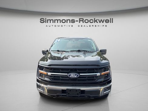 Used 2024 Ford F150 XLT image 2