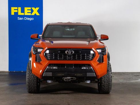Used 2025 Toyota Tacoma TRD Off-Road AWD/4WD image 2
