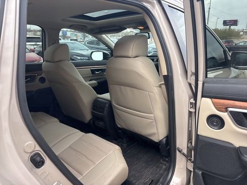 Used 2019 Honda CR-V Touring image 34