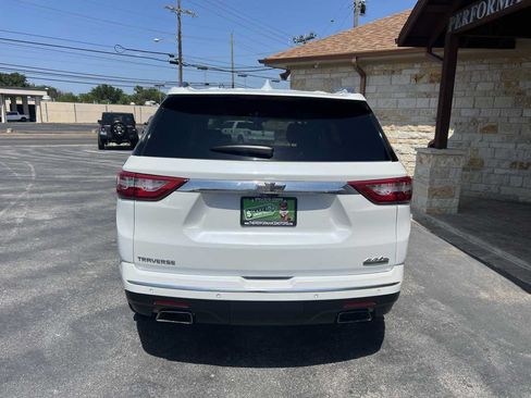 Used 2021 Chevrolet Traverse High Country FWD image 4
