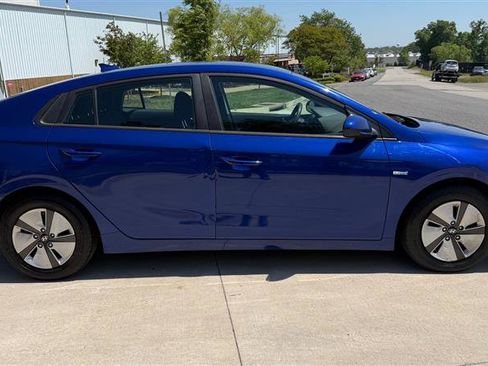 Used 2019 Hyundai Ioniq Blue FWD image 4
