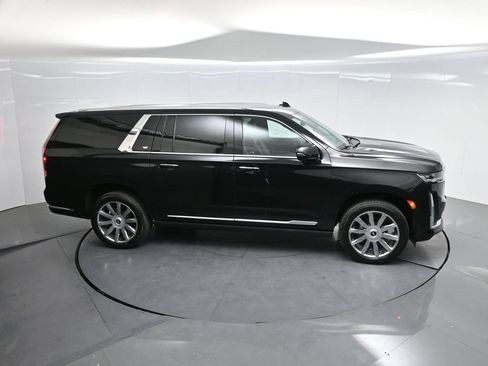 Used 2024 Cadillac Escalade ESV Premium Luxury Platinum AWD/4WD image 57