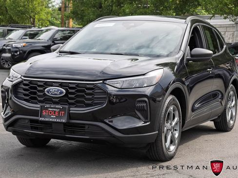 Used 2025 Ford Escape ST-Line FWD image 10