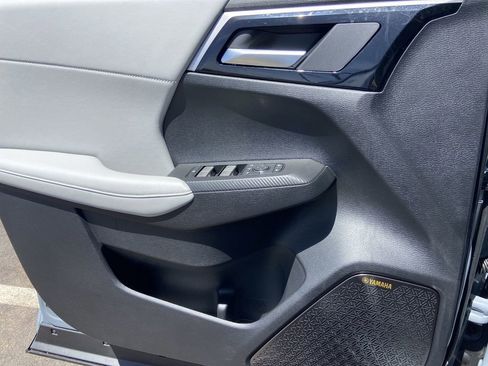 New 2026 Mitsubishi Outlander SE FWD image 19
