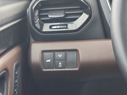 Used 2023 Honda Pilot Elite image 13