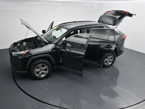 Used 2023 Toyota RAV4 XLE AWD/4WD image 38