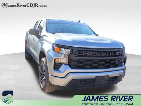 Used 2025 Chevrolet Silverado 1500 Custom w/ LPO, Dark Essentials Package AWD/4WD image 14