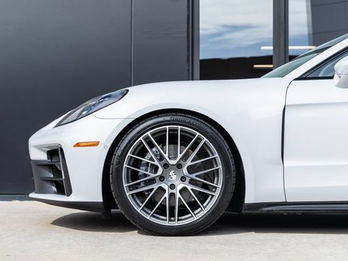Certified 2026 Porsche Panamera RWD image 13