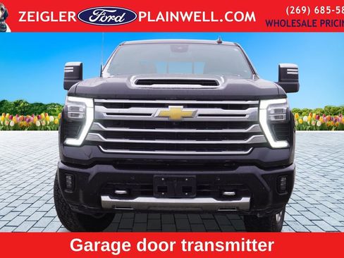 Used 2024 Chevrolet Silverado 2500 High Country image 12