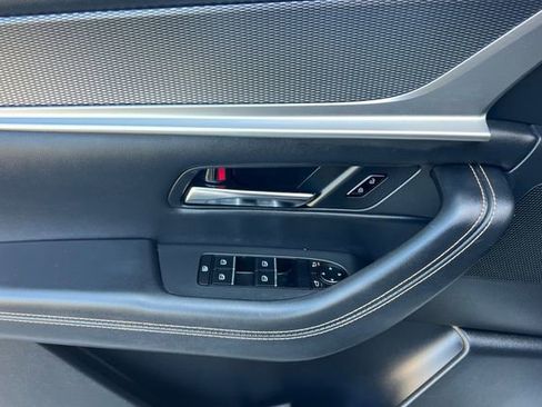 Certified 2024 MAZDA CX-90 Plug-In Hybrid w/ Preferred AWD/4WD image 12