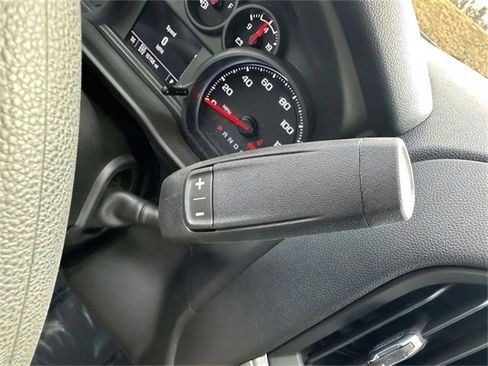 Used 2023 Chevrolet Silverado 1500 Custom image 13