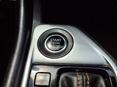 Used 2023 Nissan Sentra SR w/ SR Premium Package FWD image 10