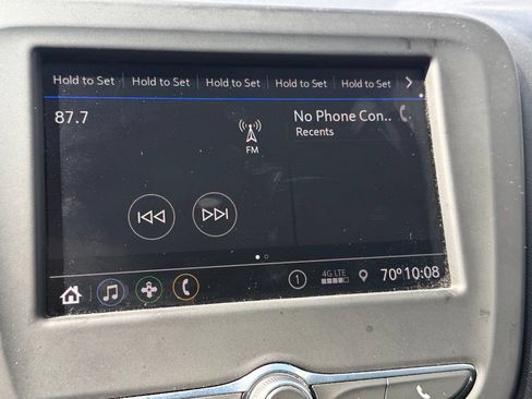 Used 2021 Chevrolet Equinox LS FWD image 23