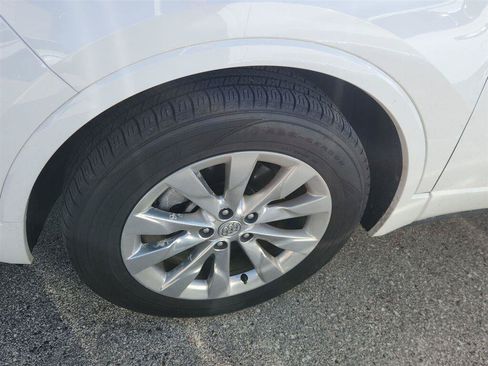 Used 2018 Buick Envision Essence AWD/4WD image 9