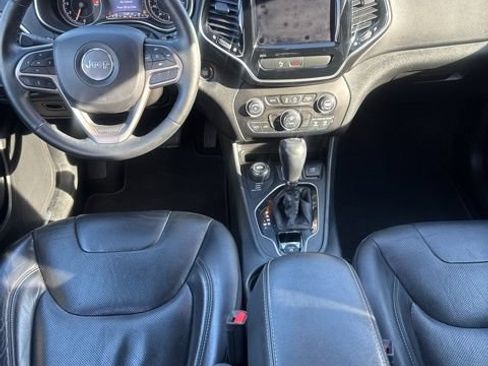 Used 2019 Jeep Cherokee Limited AWD/4WD image 33