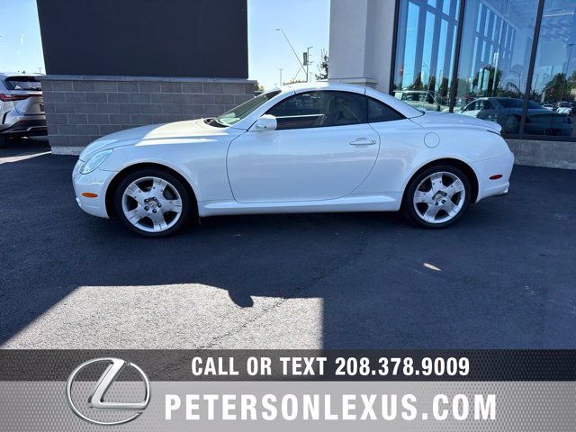 Used 2005 Lexus SC 430 Convertible RWD image 3