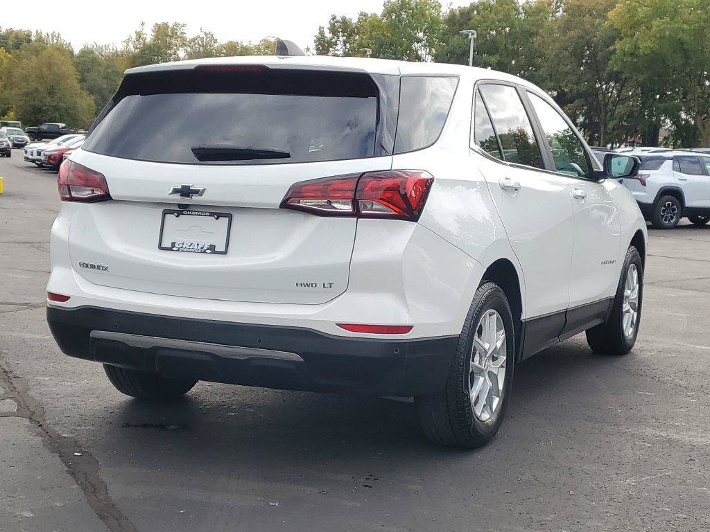 Used 2024 Chevrolet Equinox LT w/ LPO, Floor Liner Package AWD/4WD image 3