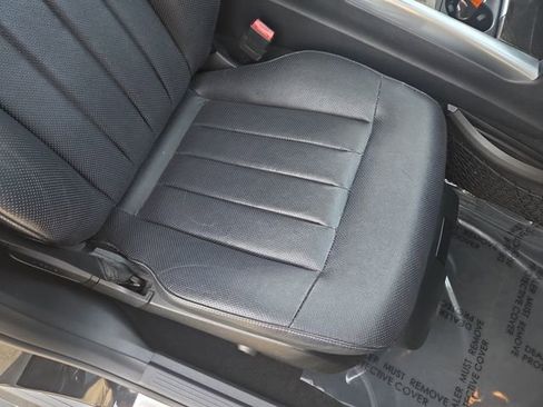 Used 2016 Mercedes-Benz E 350 Sedan image 33