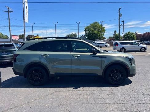 Certified 2024 Kia Sorento X-Line EX AWD/4WD image 6